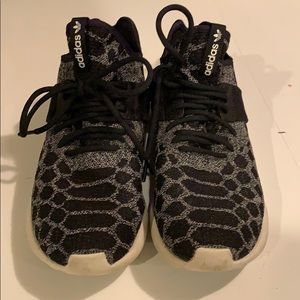 ADIDAS ORIGINALS TUBULAR RUNNER PRIMEKNIT